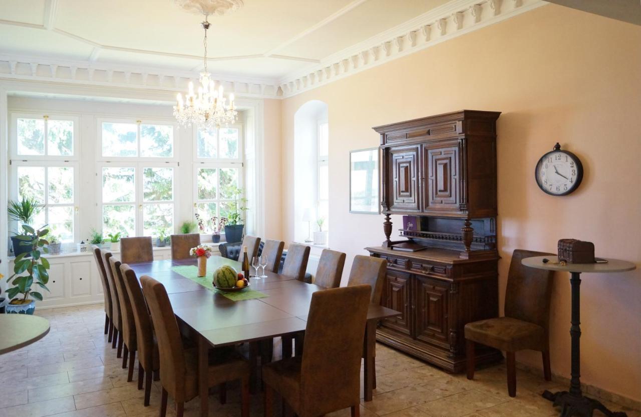 Unger Villa *